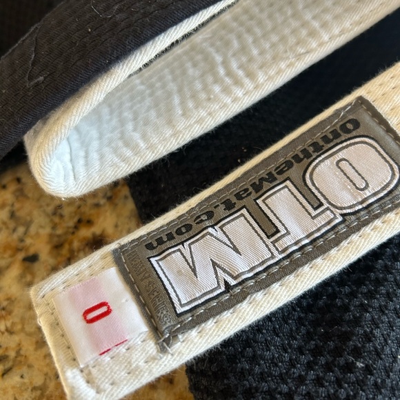 OTM JIU-JITSU GI &WHITE BELT KIDS SIZE 0000 - Picture 4 of 4